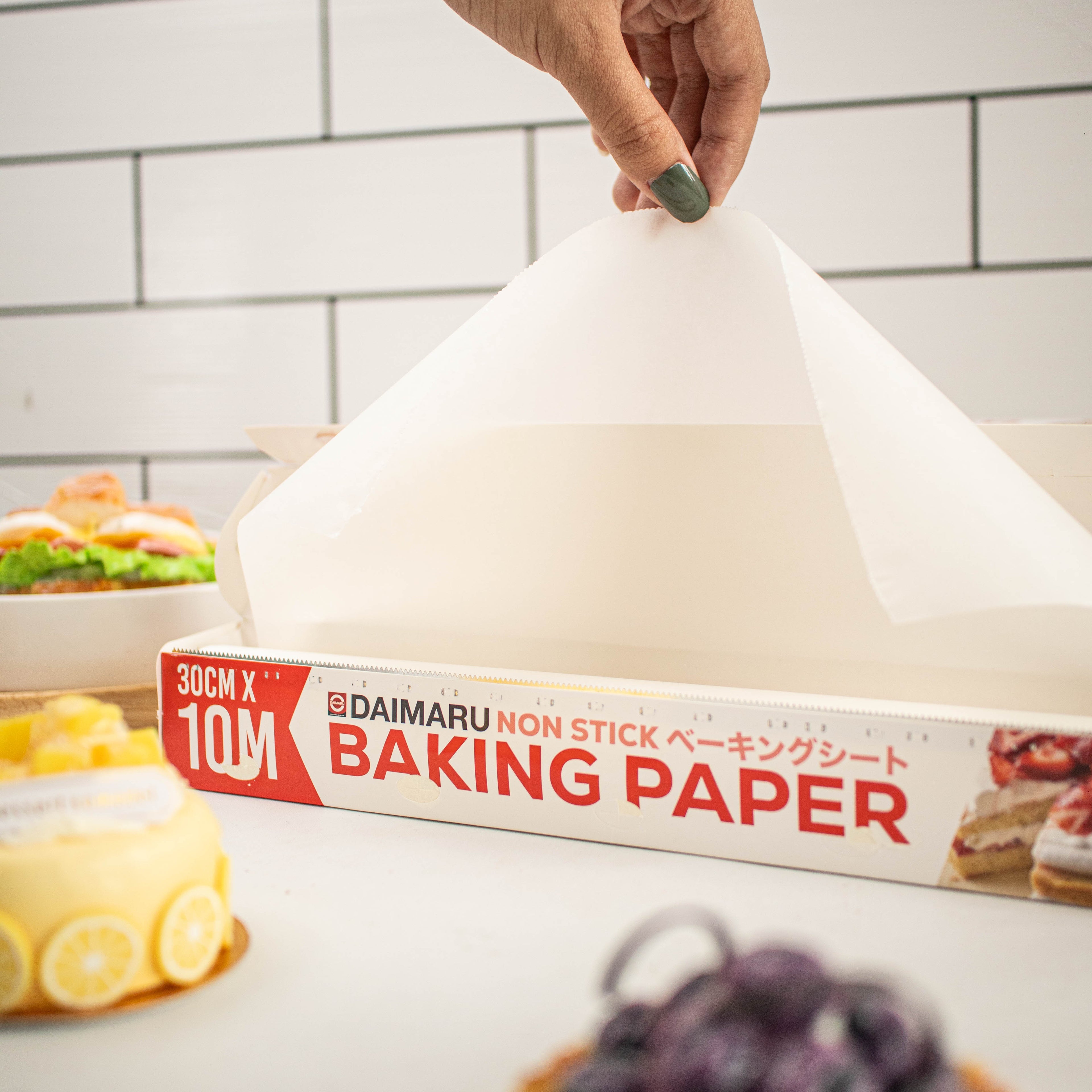 Daimaru Baking Paper Roll 30cm & 45cm x 10M Kertas Roti Anti Lengket Food Grade Multifungsi untuk Dapur dan Kitchenware