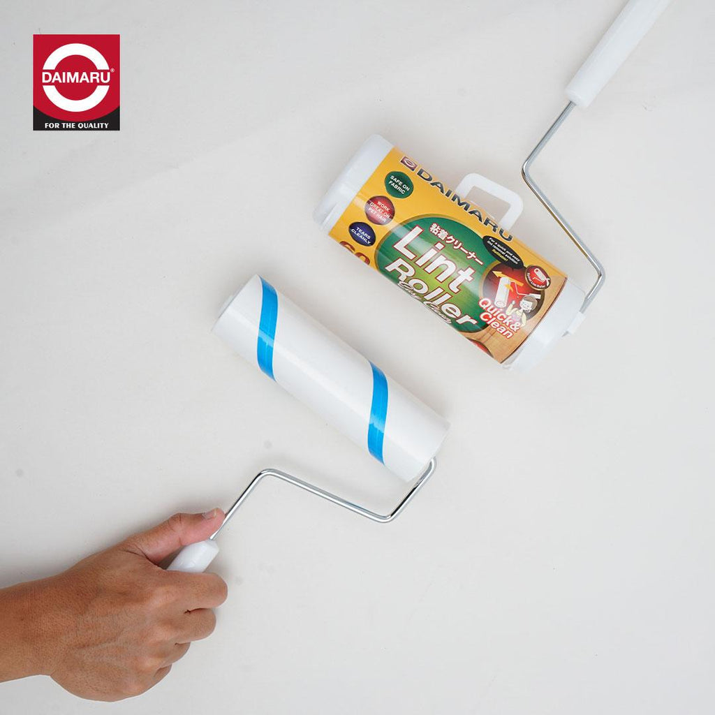 Daimaru Long Handle Lint Roller 90 Sheet 16cm Rambut Debu Refillable Quick Clean dengan Lembar Perekat Kuat Mudah Diganti dan Gagang Ergonomis