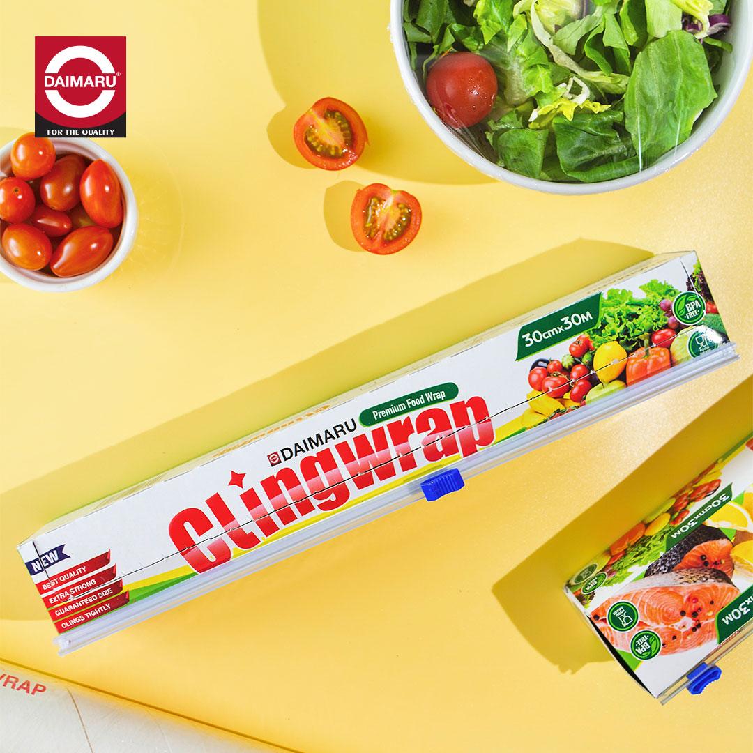 Daimaru Cling Wrap Food Grade 30cm x 30M dengan Refill Bundling Set Plastik Pembungkus Aman Ramah Lingkungan Jaga Kesegaran Makanan Fleksibel Non-Toxic Material
