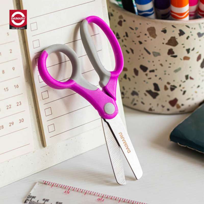 Daimaru Kids Stationery Scissor Gunting Anak 5 Inchi Stainless Steel Soft Touch Handle Anti-Rush Round Tip