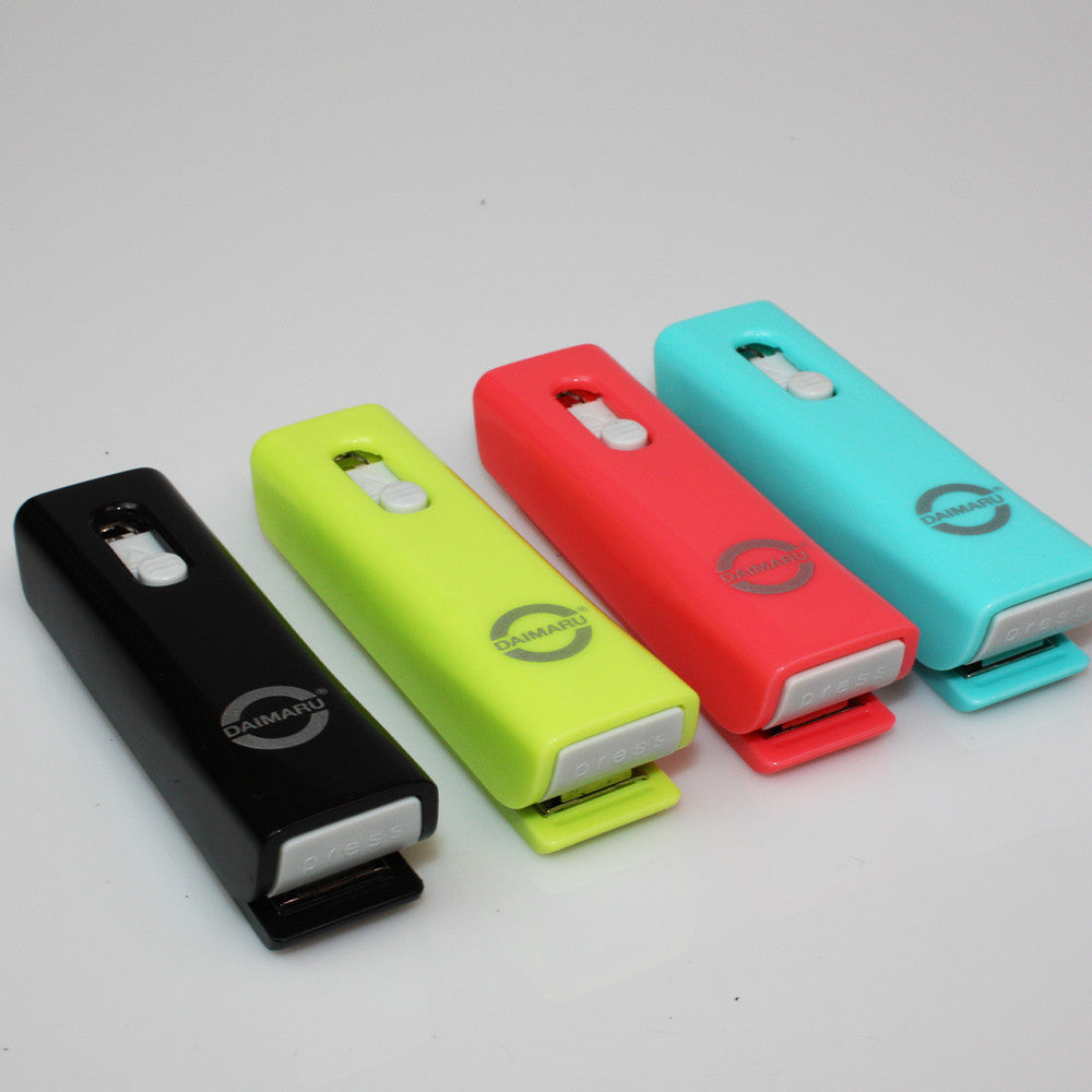 Daimaru Pocket Stapler Mini 2in1 with Remover Staples Kecil Portabel Praktis (Free Staples No. 10)